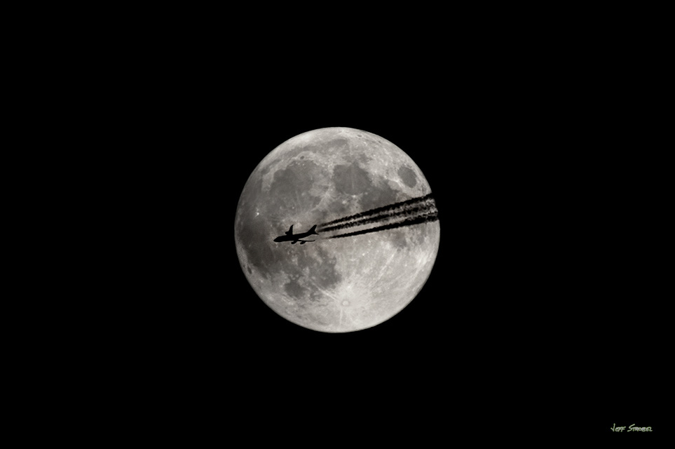 jeff strobel: lunar transit (airliner transiting the moon - boston, massachusetts)